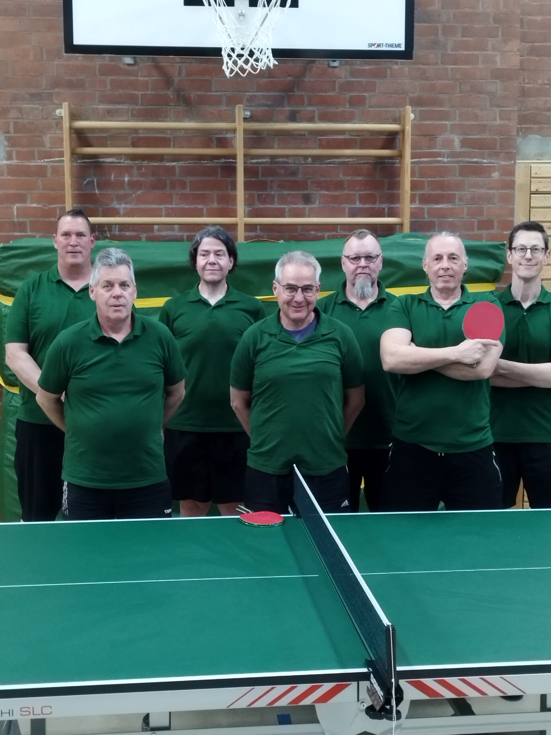 Obere Reihe (von links): Jens Schäfer, Tim Ahrens, Jochen Erbacher, Mathias Schneider Untere Reihe (von links): Thomas Lücke (Abteilungsleiter), Maik Rother, Michael Siedentopp